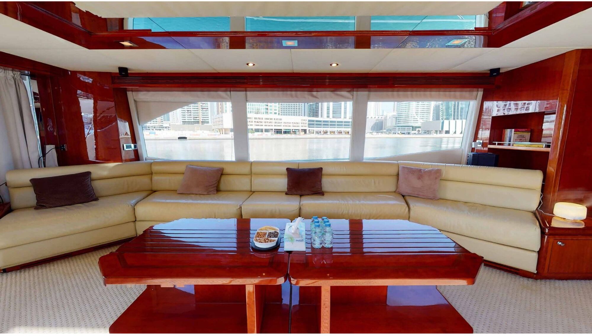 88ft yacht bedroom